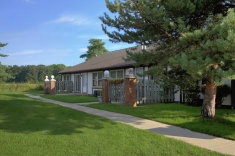 Hampton Apartments Entrance